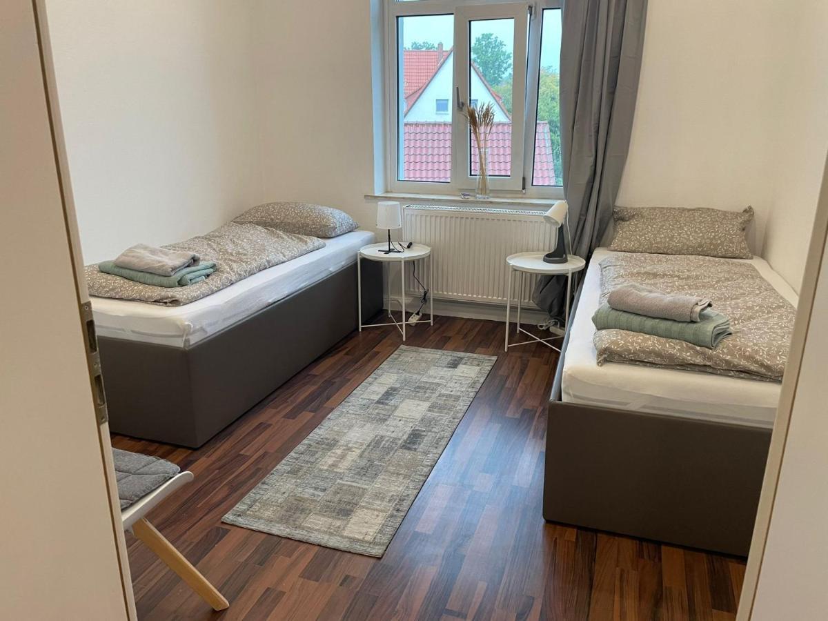 120qm - 5 - 2 Bathrooms - Kitchen- Free Parking - Fast Wifi - Yiha Apartment